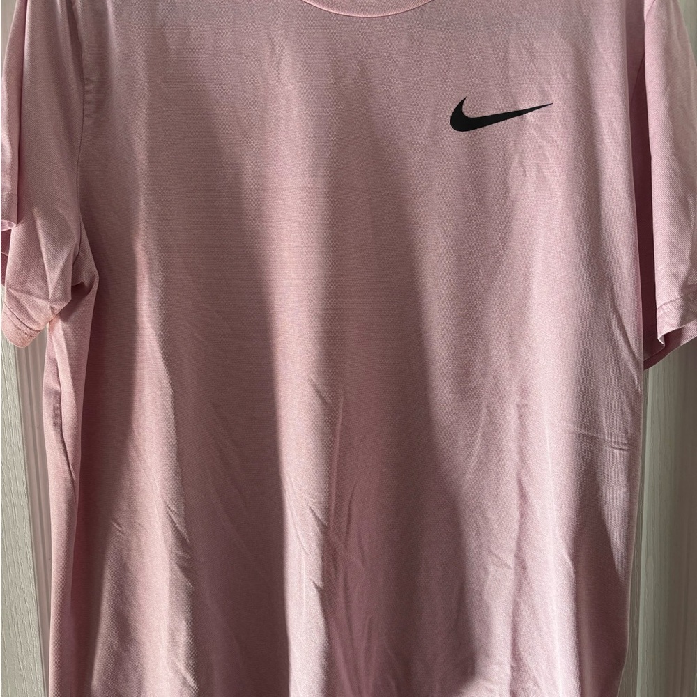 Nike Men's Light Pink Short Sleeve Tee